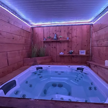 Le Coquelicot - Beau Sauna Et Jacuzzi